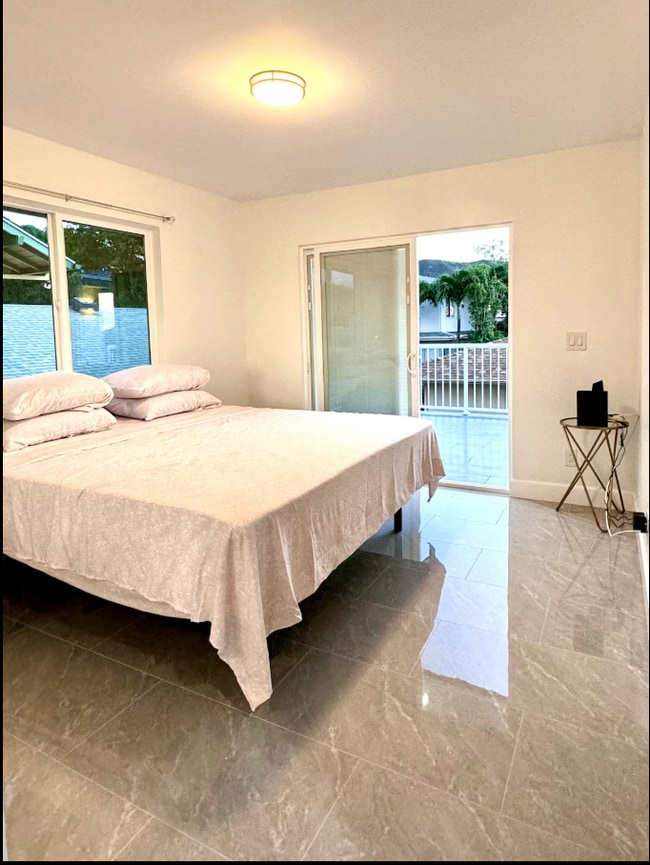 Master Bedroom 2nd Floor - 551 11th Ave Unit 2