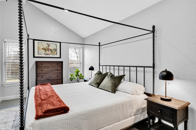 Photo - 1607 Spring Ave