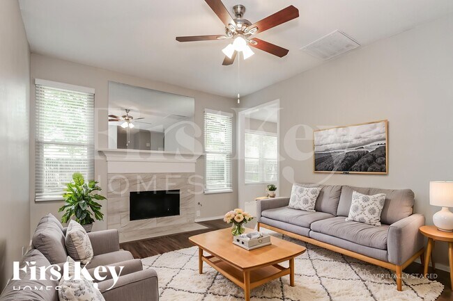 Photo - 1500 Park Chase Ave