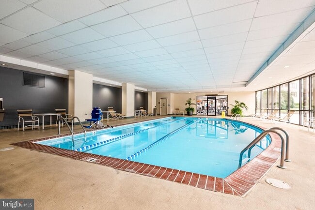 Photo - 5225 Pooks Hill Rd Unit 703N