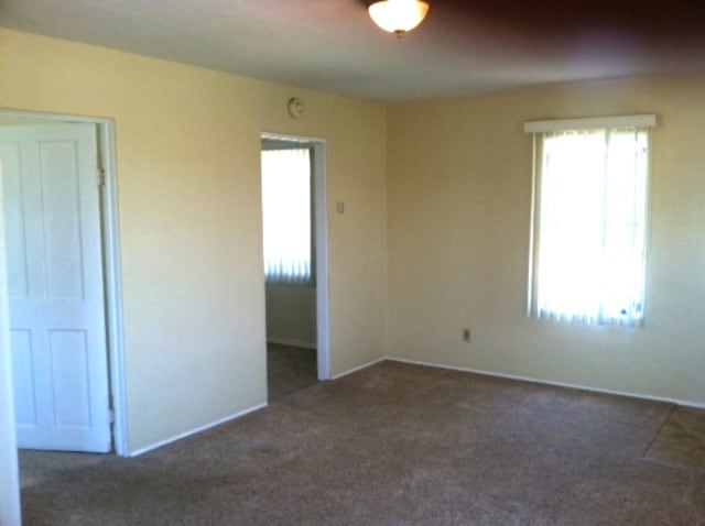 living room view toward kitchen entry - 4226 Wilson Ave Unit B