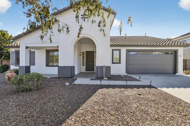 Building Photo - 18711 E Raven Dr