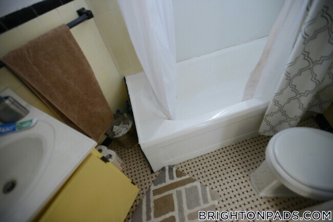 Photo - 66 Chiswick Rd Unidad 9