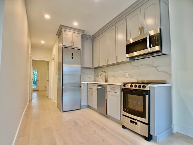 Photo - 310 Madison St Unit 2R