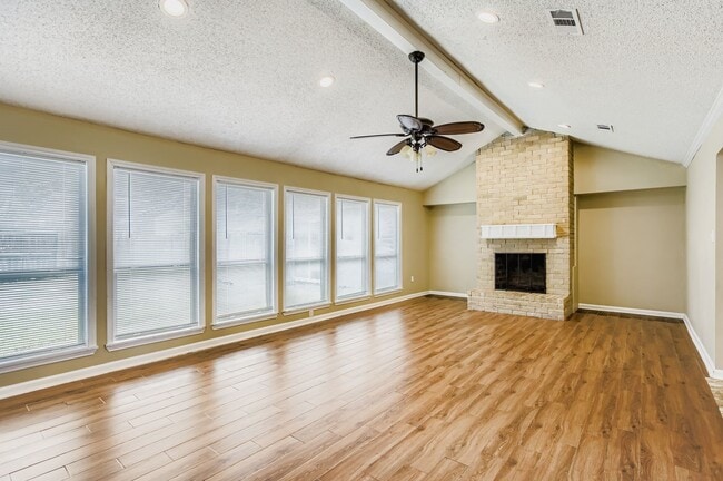 Photo - 15710 Sandy Hill Dr