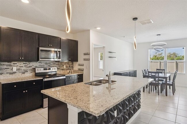 Photo - 544 Park Pl Blvd