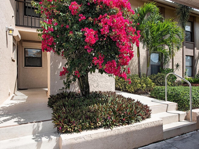 Photo - 513 Lake Louise Cir Unit 101