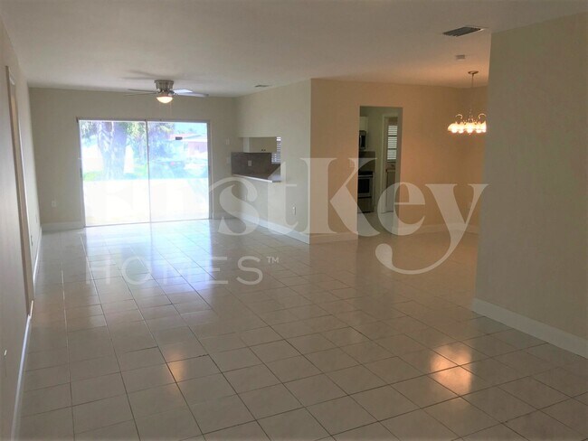 Photo - 21102 SW 97th Pl