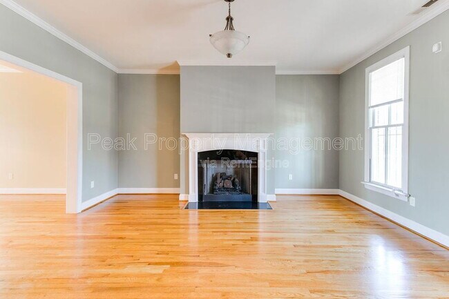 Photo - 710 N 1st St