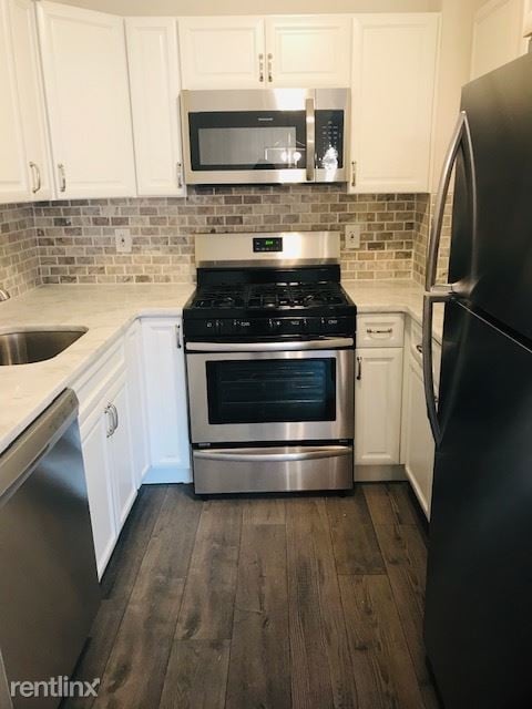 Building Photo - 2 br, 1 bath Duplex - 2743 Cranston Road 1