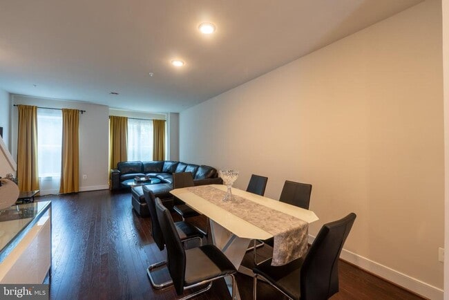 Photo - 515 Shorthorn Way