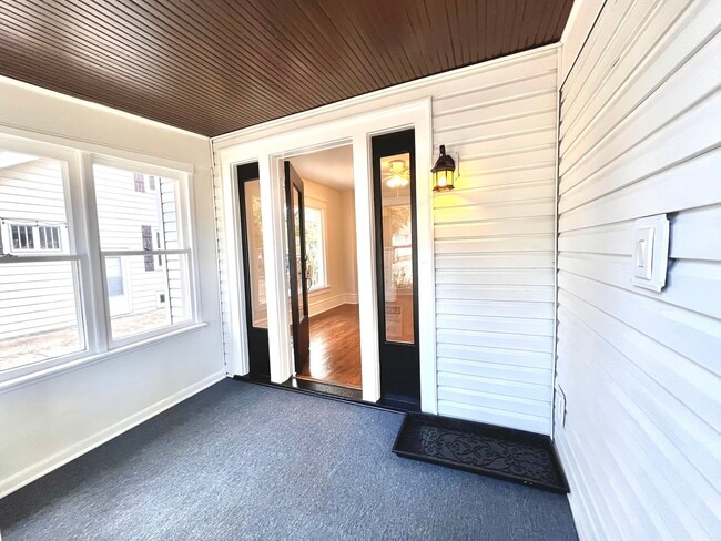 Photo - 2610 Knight Ave