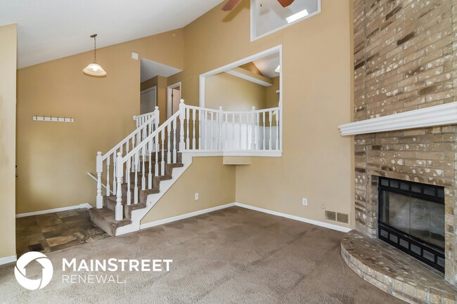 Photo - 208 W Calico Dr