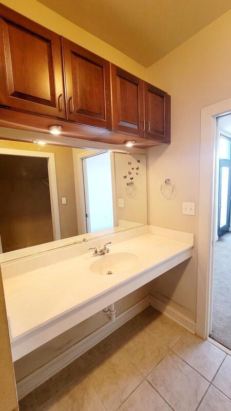 Photo - 1333 W Broad St Unidad 514