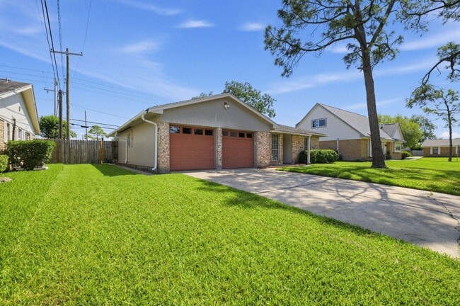 1901 Fairfield Ct N