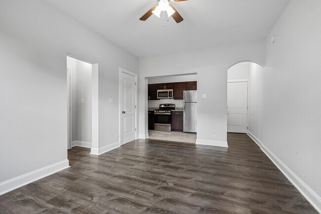 Photo - 1608 W Sherwin Ave Unit 409