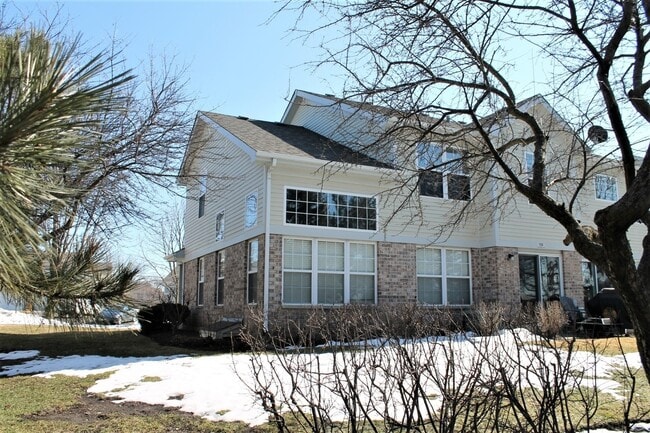 Photo - 156 Castlewood Ct