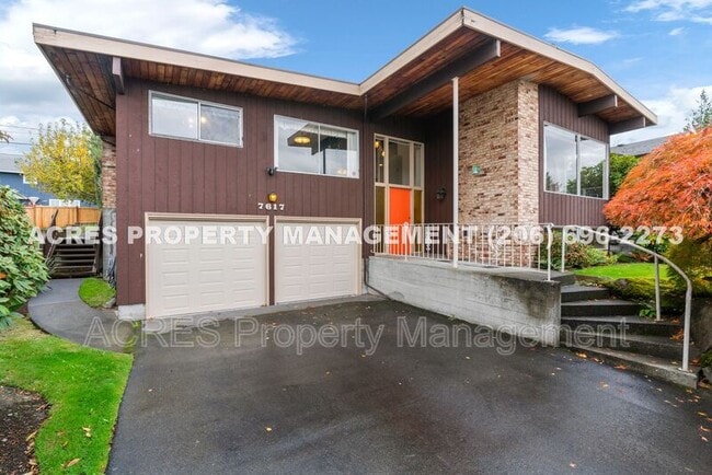 Building Photo - 7617 S Lakeridge Dr