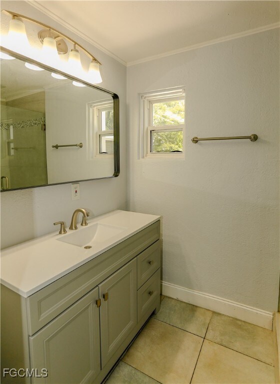 Photo - 310 Burland St