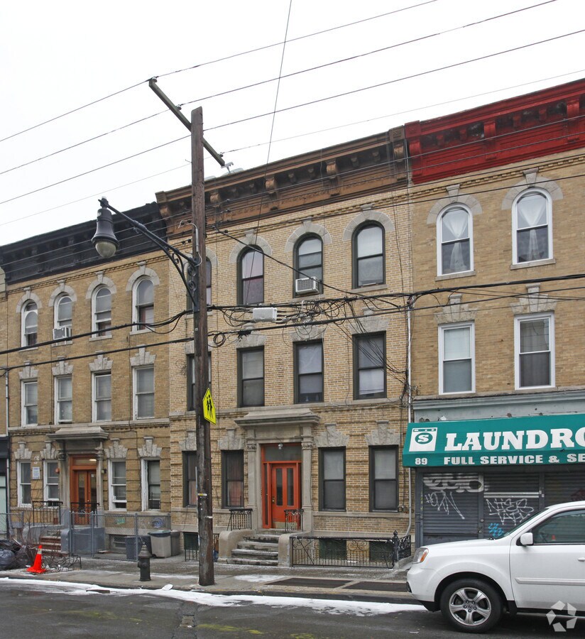 Photo - 87 Wyckoff Ave Apartments