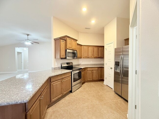 Photo - 3 Bed/2 Bath All-Brick Home