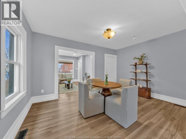 Photo - 2181 Howard Ave