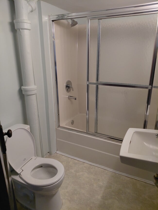 Photo - 115 Freedom St Unit 115