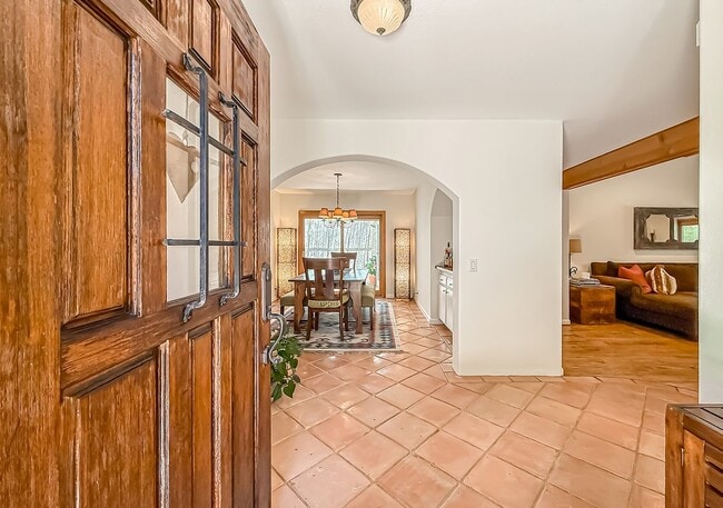 Photo - 2350 Leeward Cir