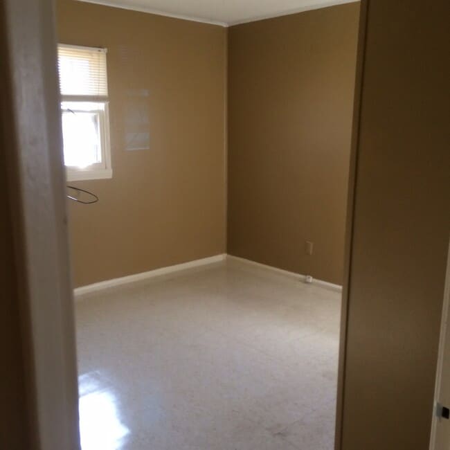 Photo - 2 Bedroom rental in Millington!