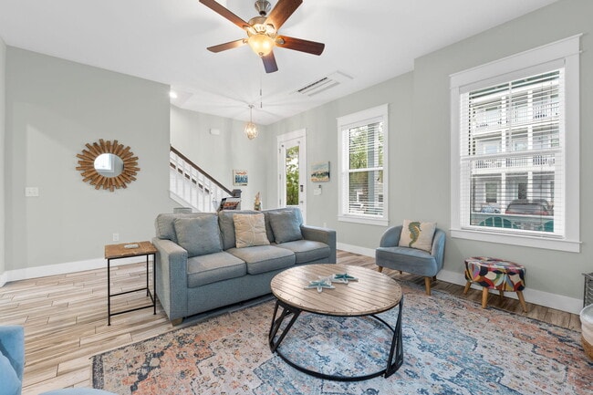 Photo - 21 Magical Pl