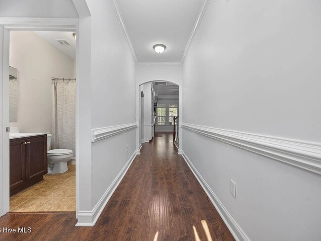 Photo - 140 Michie Pl
