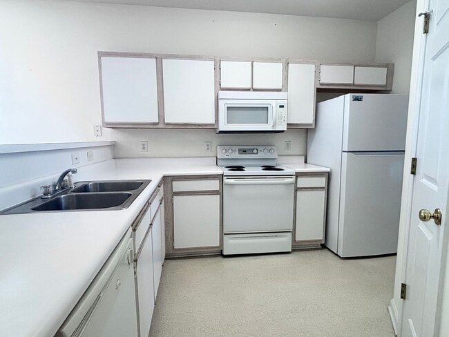 Photo - 7509 Moorhen Ln SW