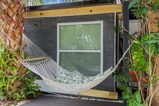 Photo - 408 Lancaster St