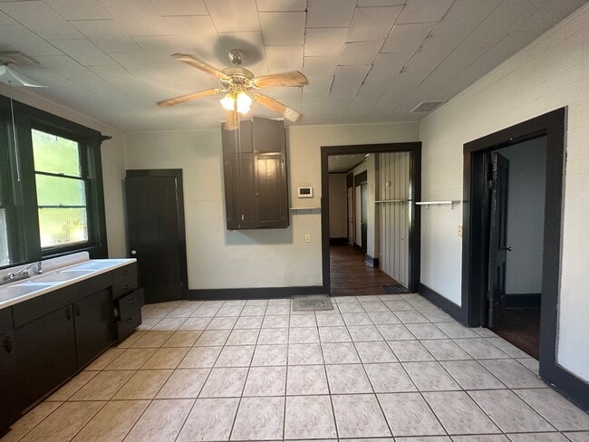 Photo - 518 Bryan Ave