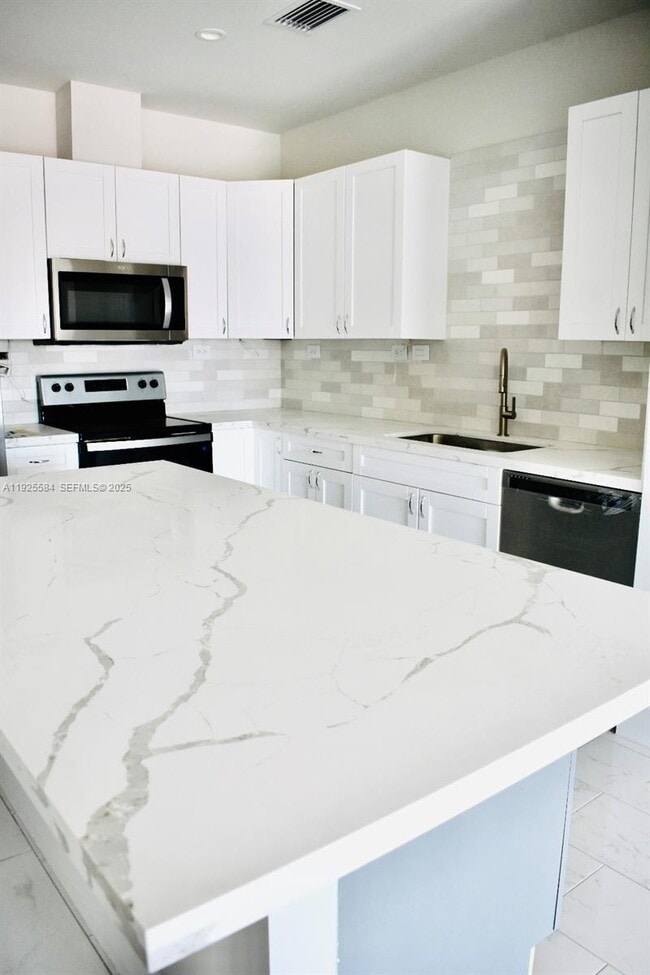 Photo - 29 Palmetto Dr Unit 6