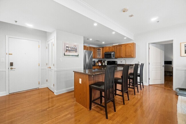 Photo - 727 Monroe St Unidad 306