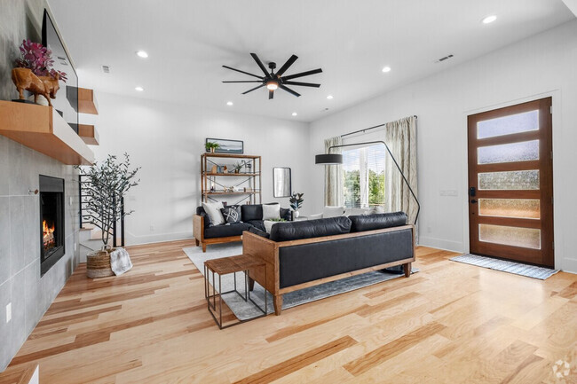 Building Photo - 1251 Fillmore St Unit ID1221810P Rental