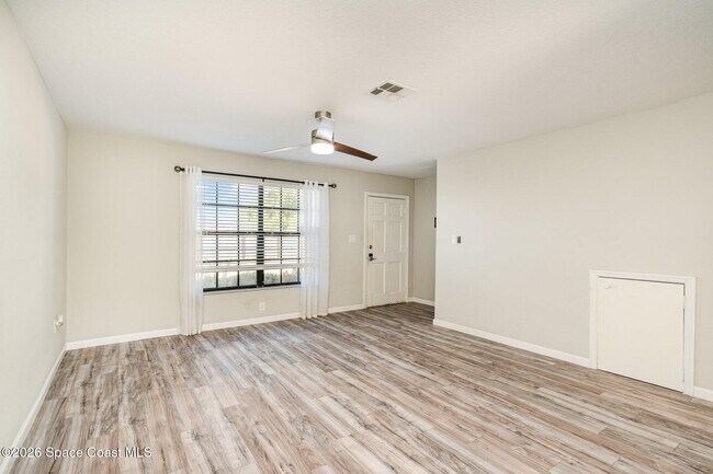 Photo - 1300 Arlington Ln NE