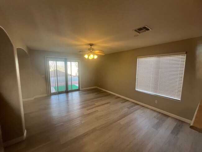 Photo - 86 N 238th Ln Casa