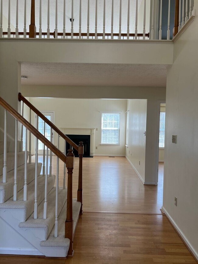 Photo - 110 Bugle Ct