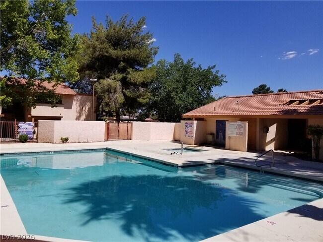 Photo - 1515 E Reno Ave Unidad A103