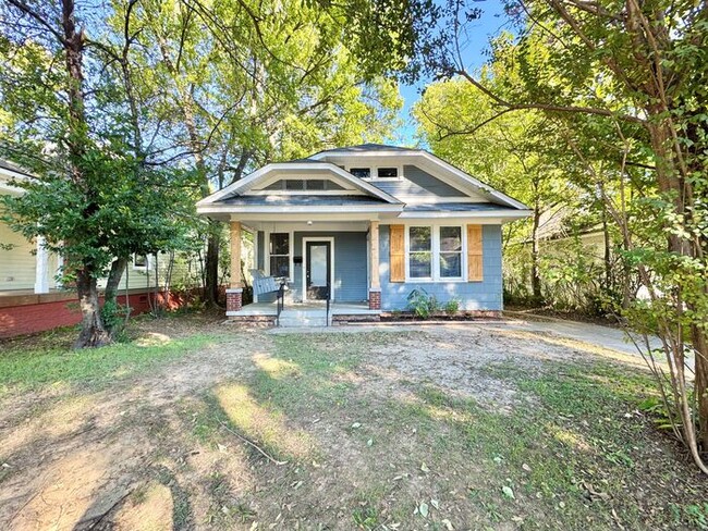 Building Photo - 664 Landis St