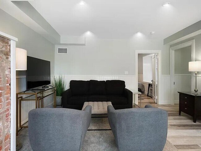 Photo - 77 Coggeshall Ave