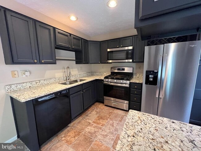 Building Photo - 5004 Doctorfish Ct