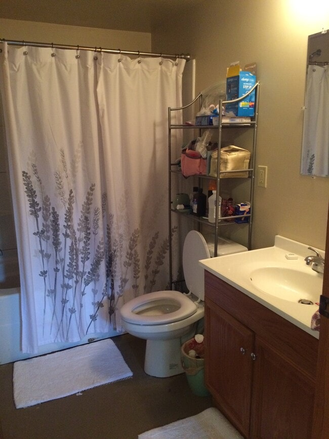 3 Bedroom - 222 Birch St Unit 222-A