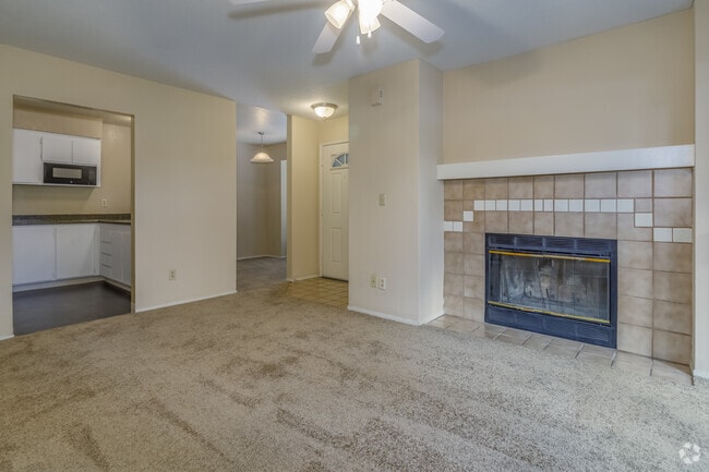 1BR, 1BA - 750SF