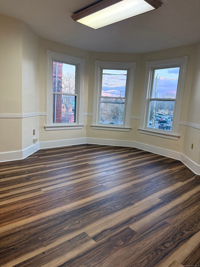 Building Photo - 50 Washington St Unit 2