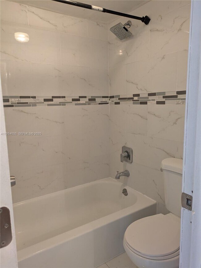 Photo - 2401 NW 56th Ave Unit 3-202