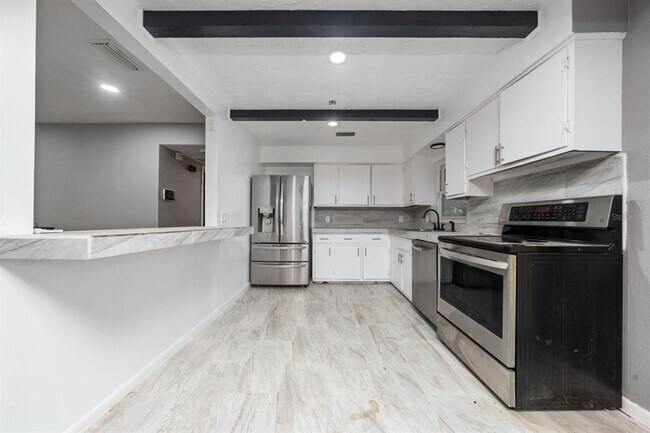 Photo - 6531 Hill Top Rd