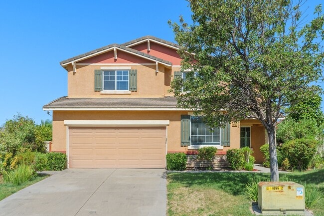Building Photo - 46433 Vianne Ct